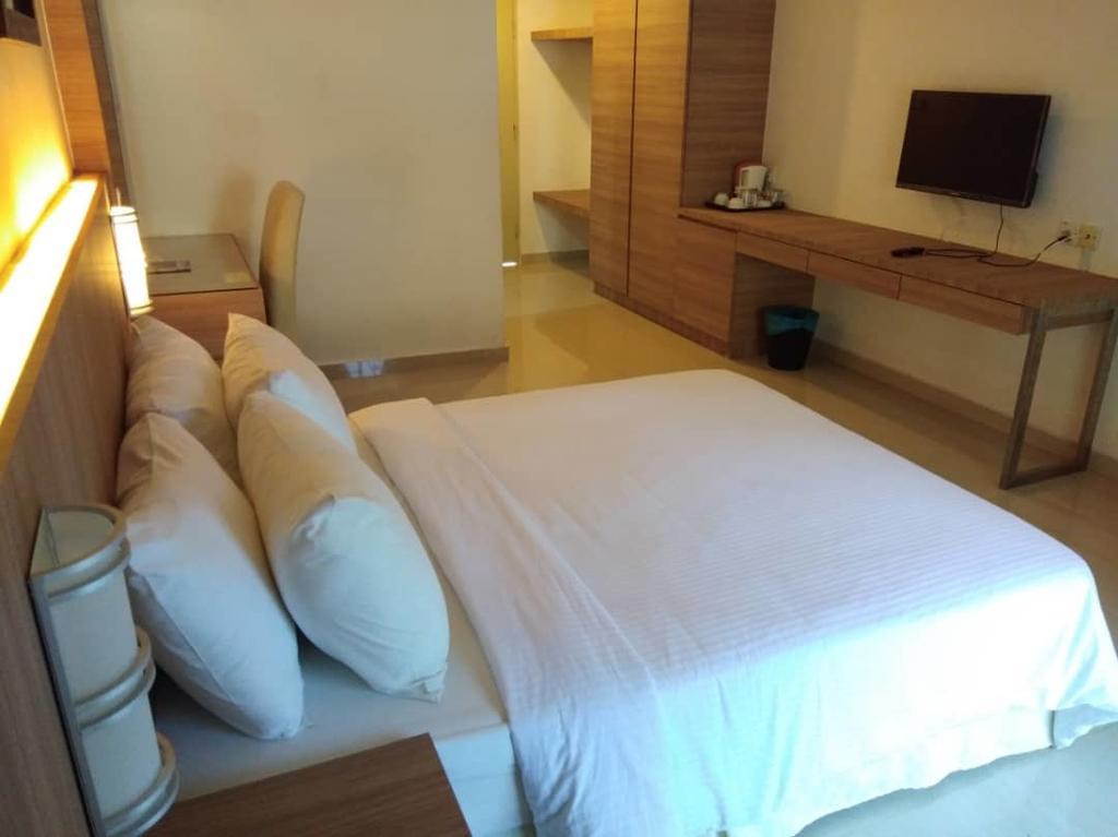 Rompin Beach Resorts Куала Ромпин Екстериор снимка