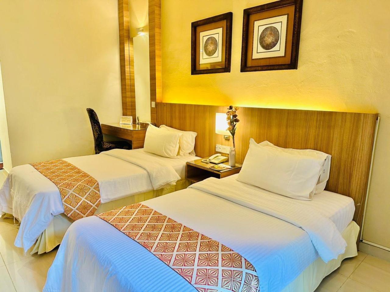 Rompin Beach Resorts Куала Ромпин Екстериор снимка