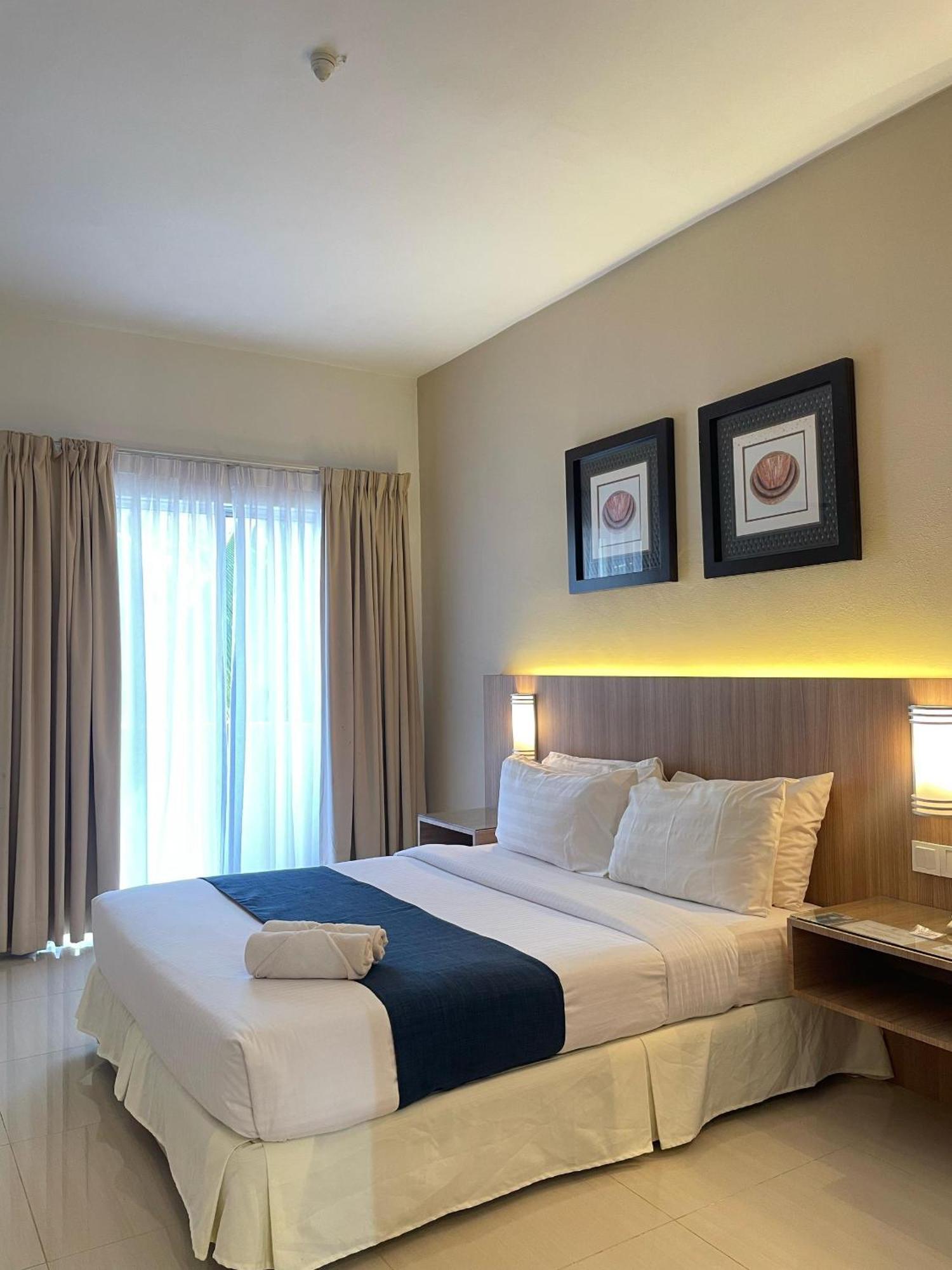 Rompin Beach Resorts Куала Ромпин Екстериор снимка