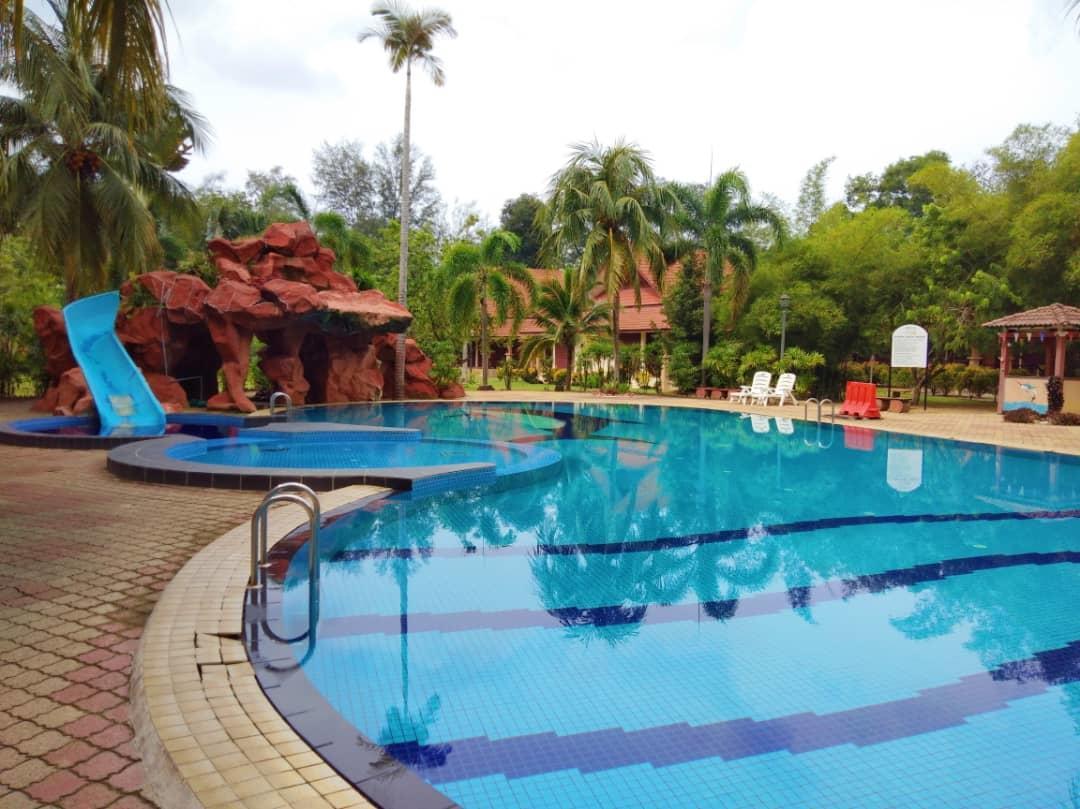 Rompin Beach Resorts Куала Ромпин Екстериор снимка